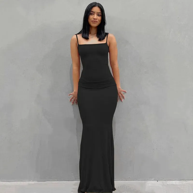 Figure-Flattering Solid Maxi Bodycon Dress with Side Slit